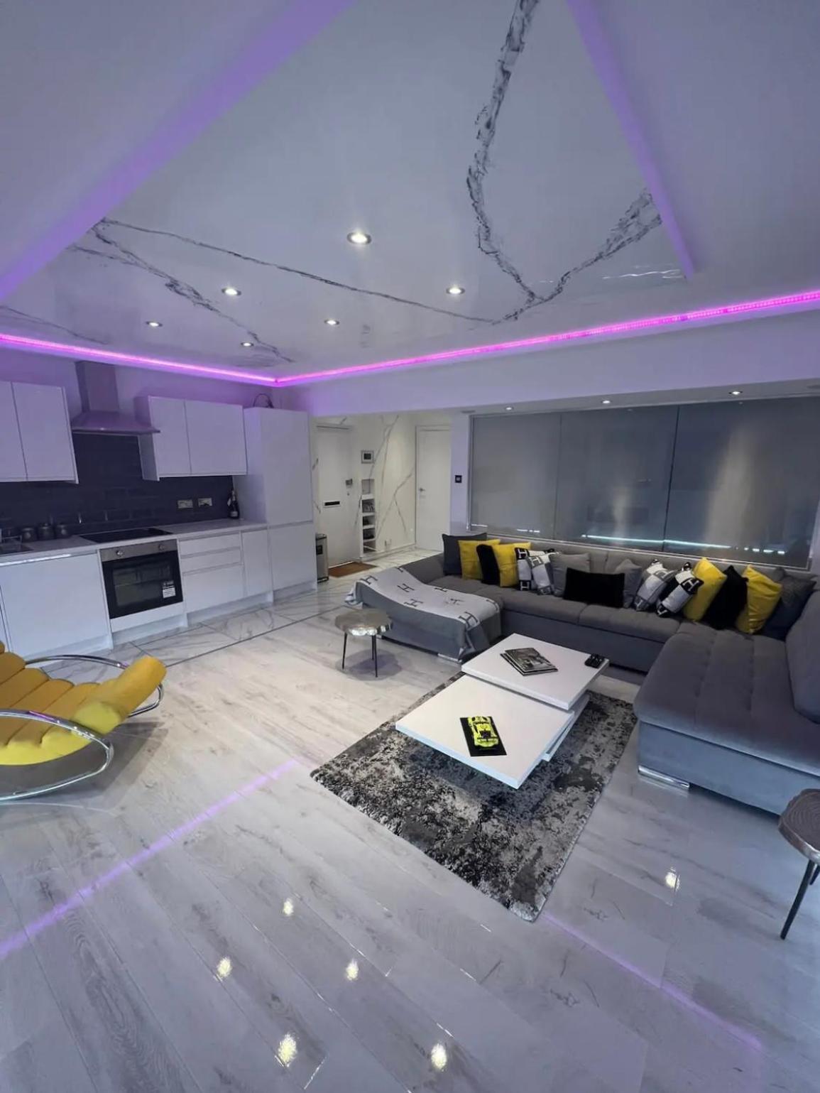 Apartment Knightsbridge 2 Bedroom Overlooking Harrods *